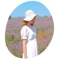 Lisa autrice journal Moom Skincare